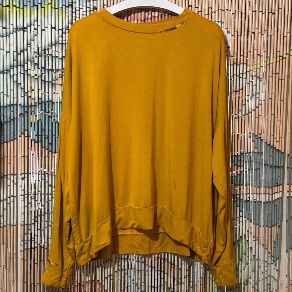 Candace Cameron Bure The Malibu Lounge Sweatshirt, Honey Bee, XL